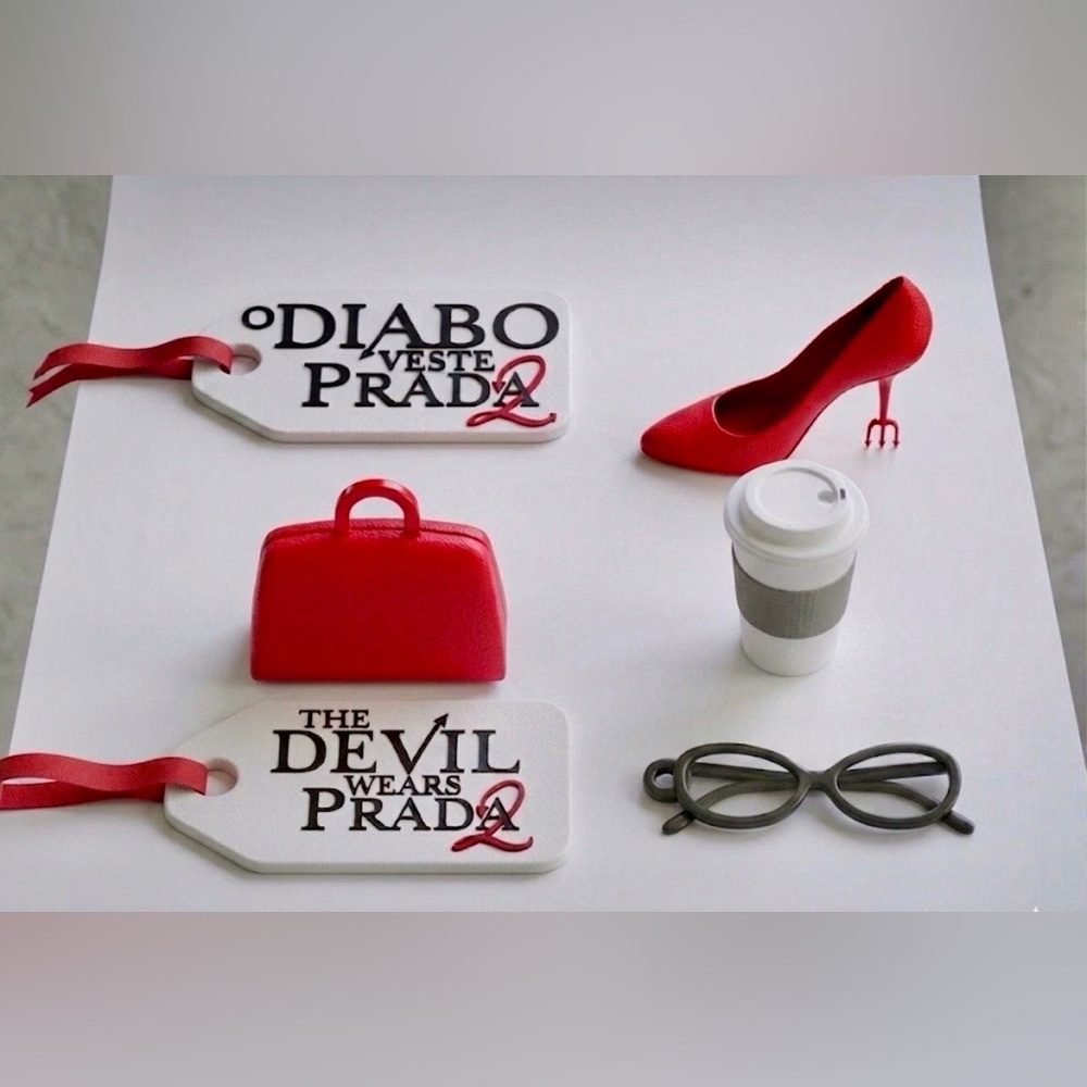 THE DEVIL WEARS PRADA Red Keychain with White Logo Tags. NEW - Picture 11 of 11